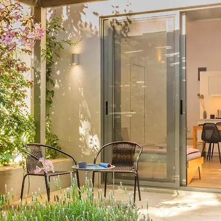아파트 Cozy Garden Flat *