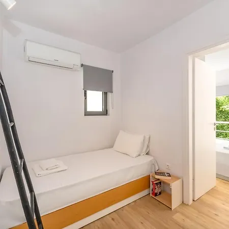 Cozy Garden Flat *
