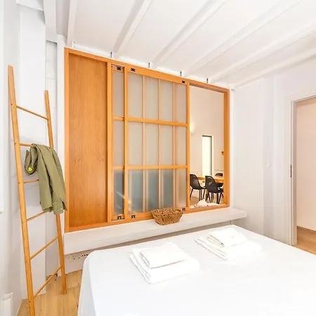 Cozy Garden Flat 하니아